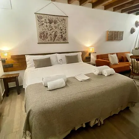 La Casa Del Cantero Pinilla del Valle Exterior photo